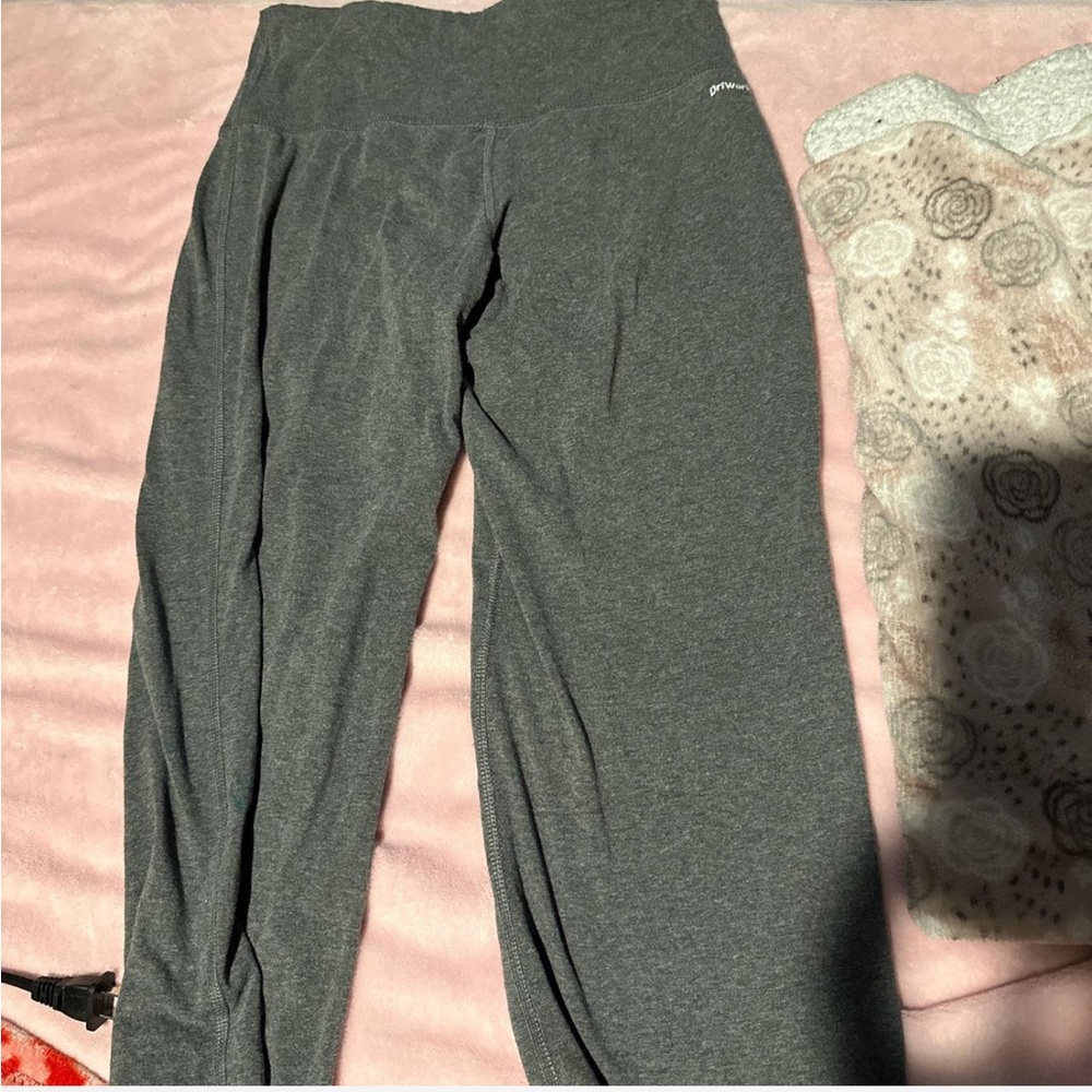 Athletic flare leggings